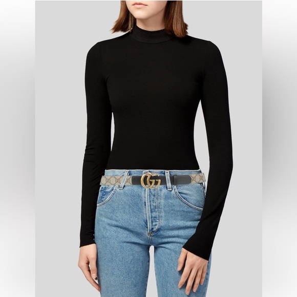 Gucci Women’s Brass Buckle Black Leather Logo Belt Size M - Picture 2 of 3